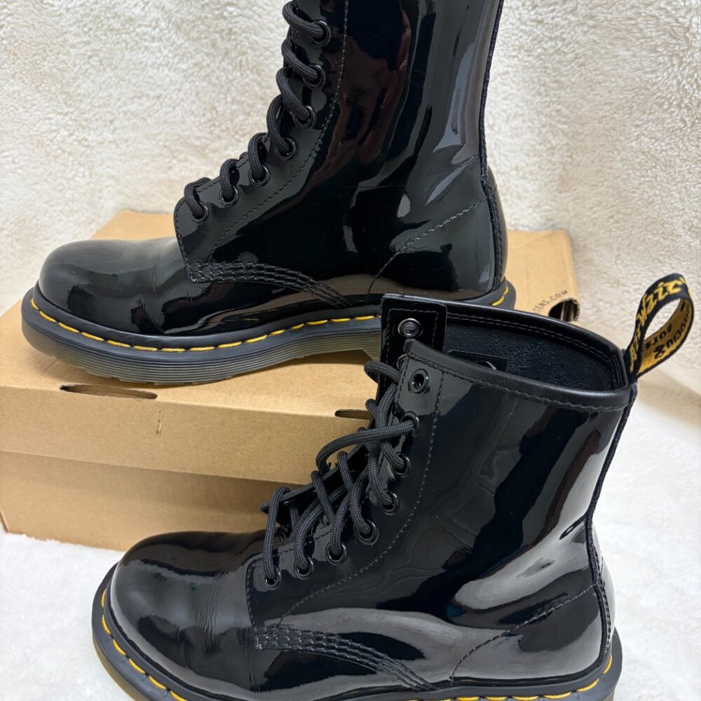 Women's Doc Marten's 1460 W Black Patent Leather Size 6 w/Original Box - Picture 2 of 14